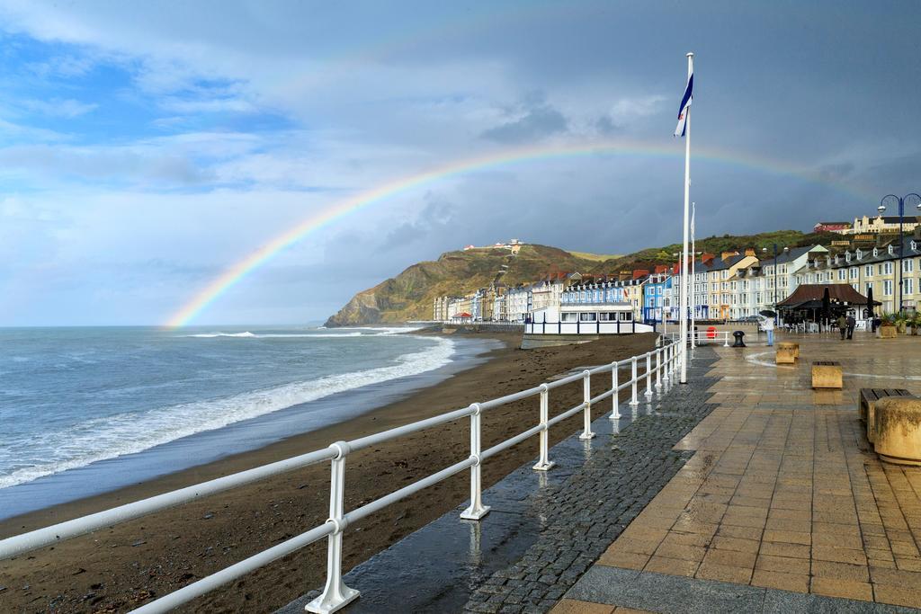 Sea View Ar Lan Y Mor Luxury Apartment Aberystwyth Exterior photo